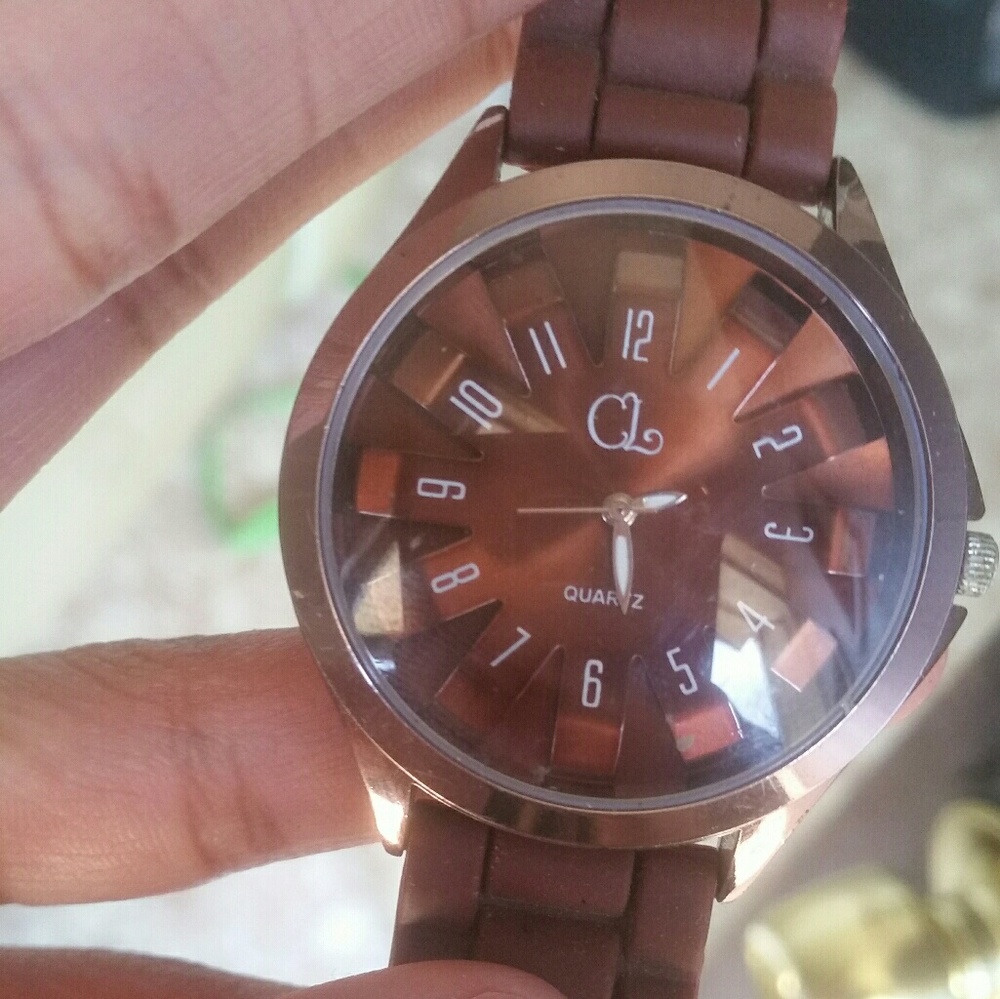 CHOCOLATE BROWN QUARTZ WATCH